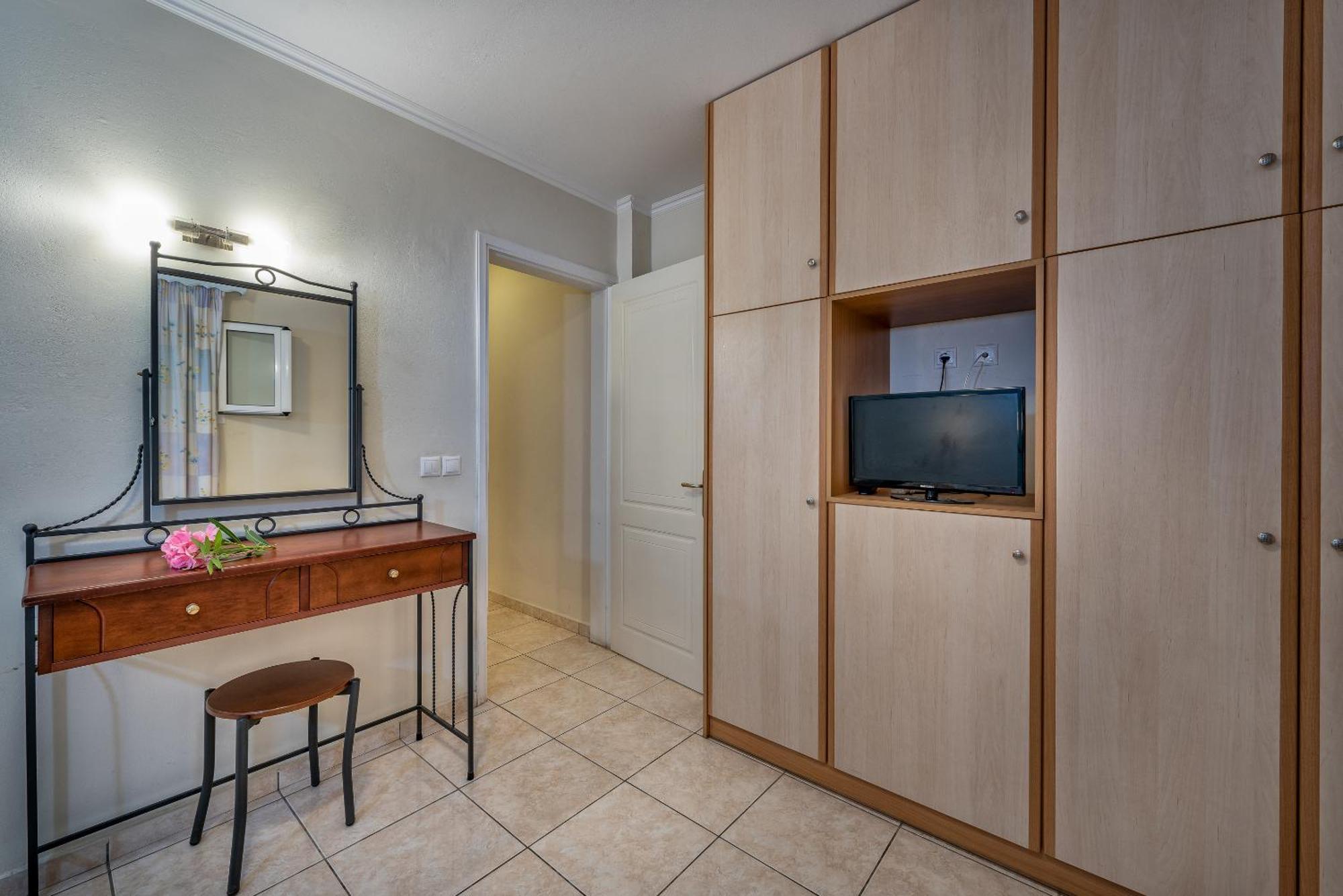 Tsiolis Studios & Apartments Tsiliví Eksteriør bilde